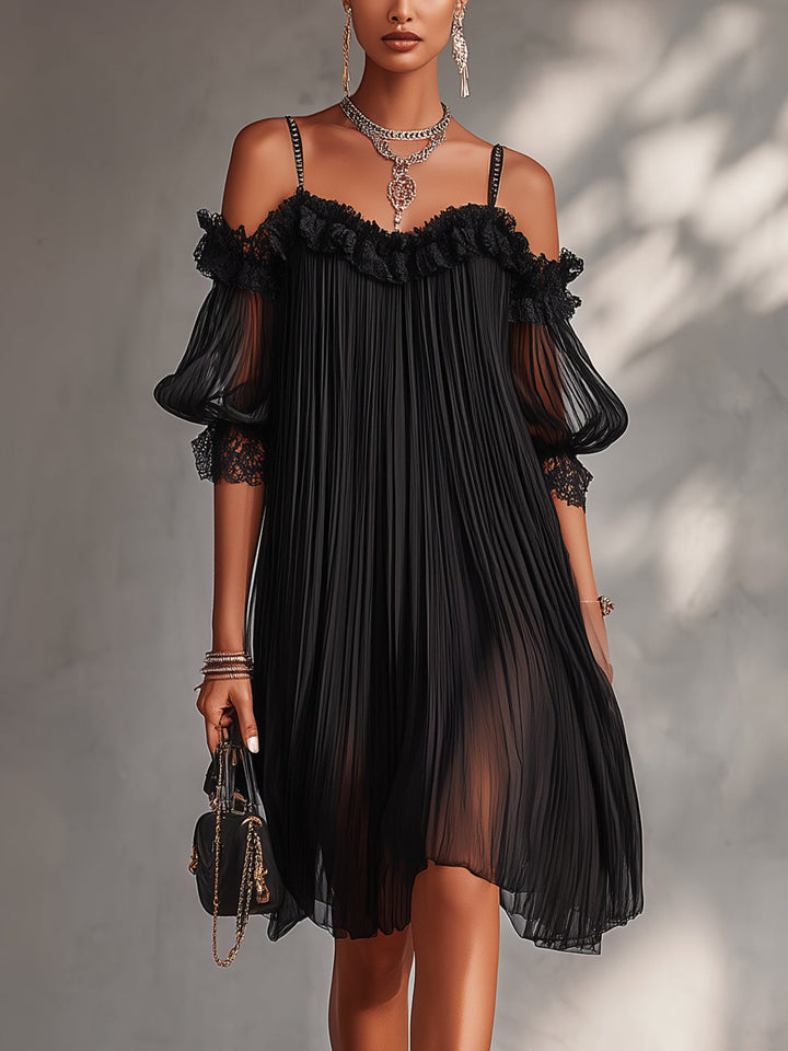 Mini Vestido Negro de Gasa con Hombros Descubiertos y Encaje