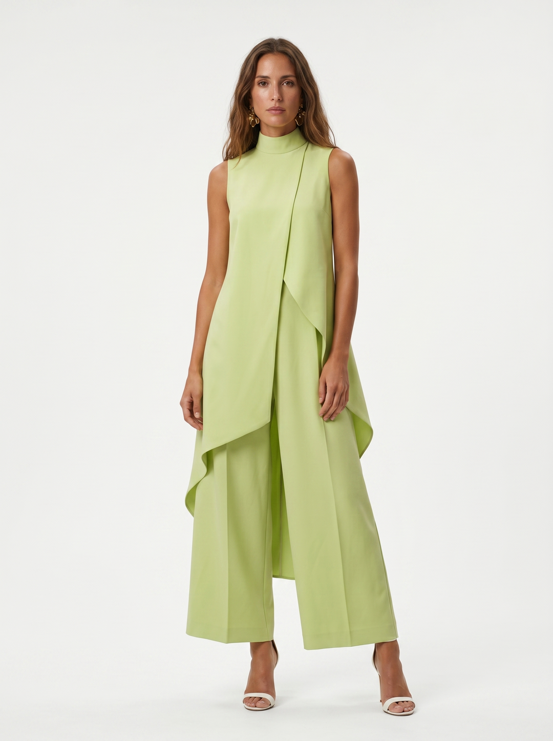 Conjunto Línea Escultural - Elegancia y Fluidez Contemporánea