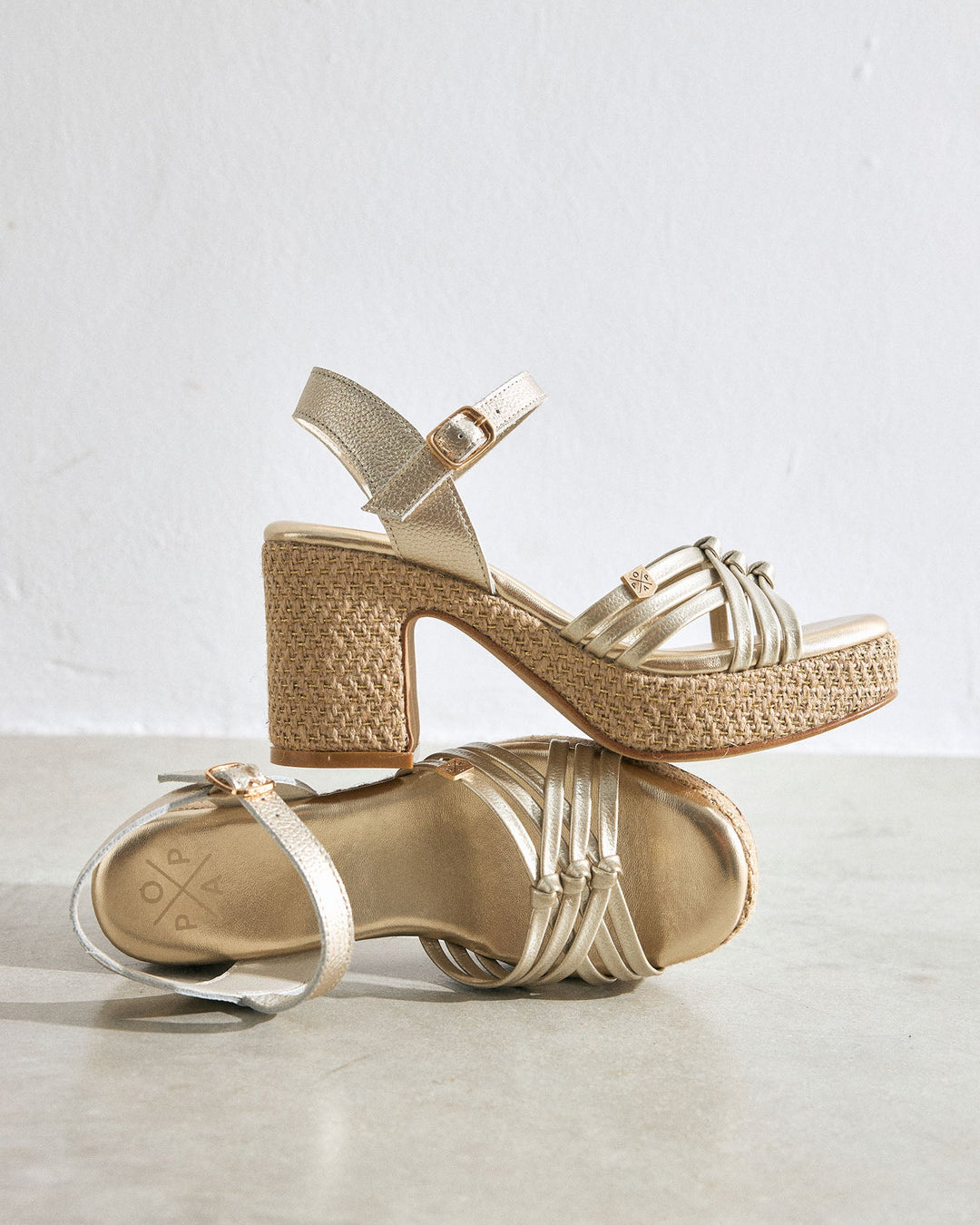 Sandalias Gaia - La elegancia de las formas naturales